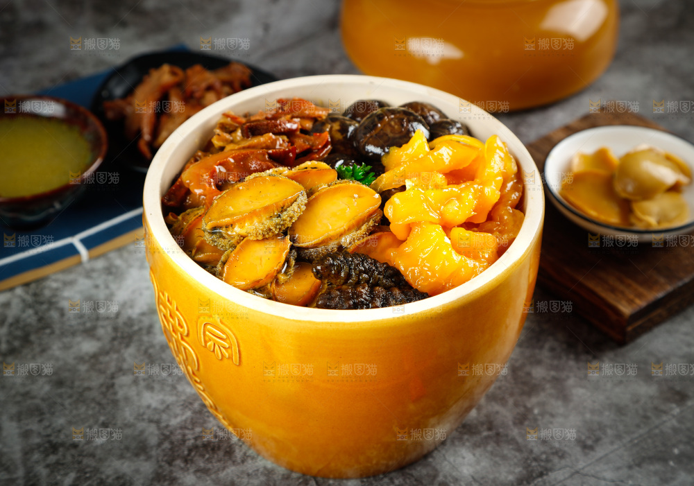 深底上的佛跳墙食材