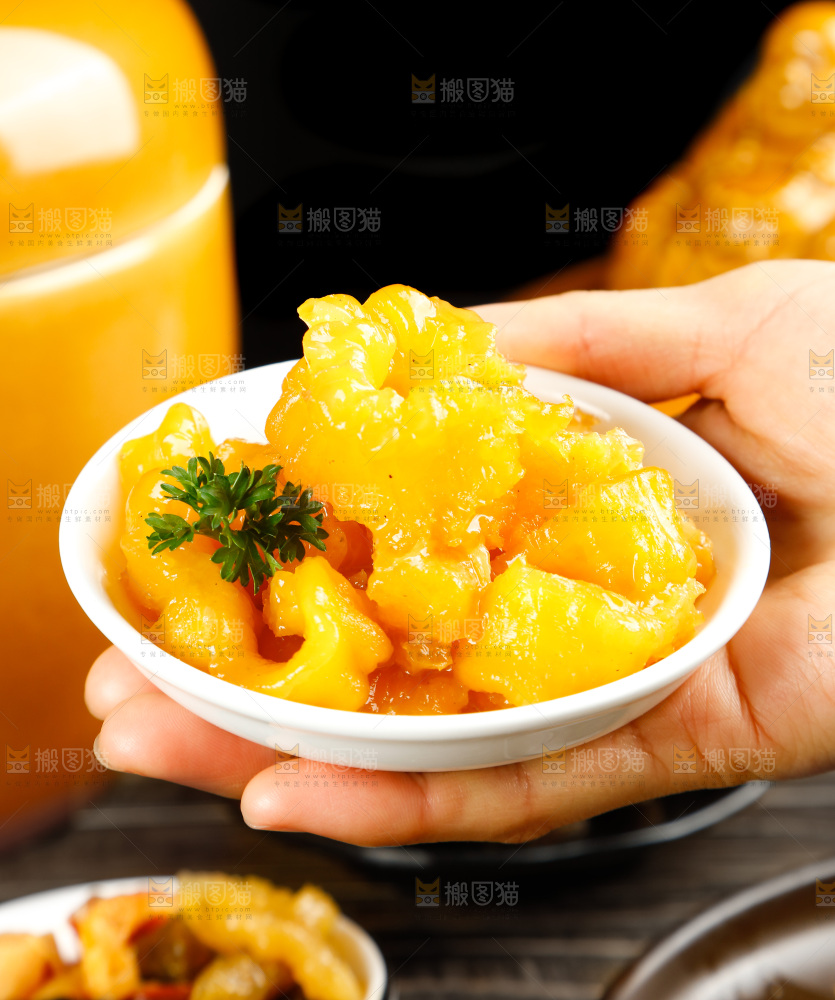 深底上的佛跳墙食材