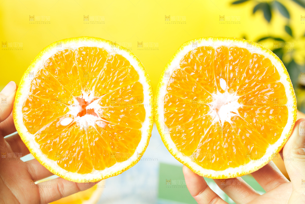 浅底上的橘柚