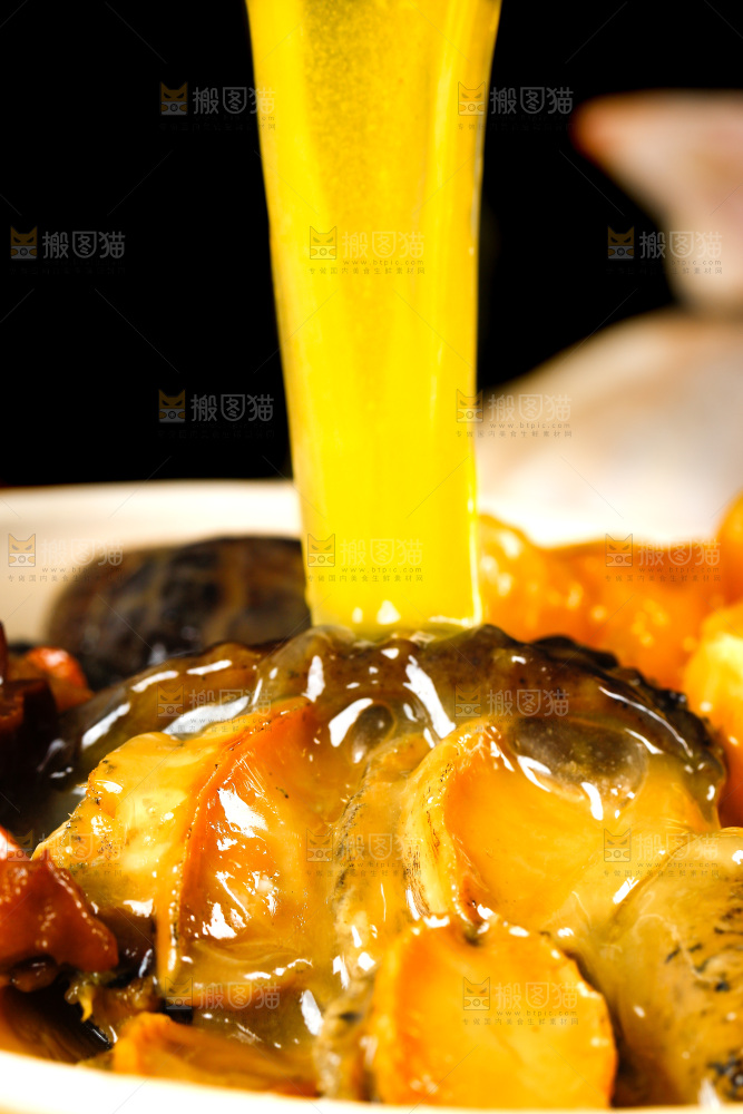 深底上的佛跳墙食材