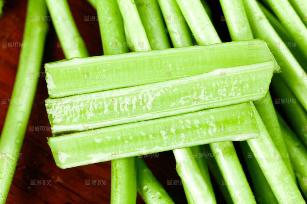 木底上的江西藜蒿