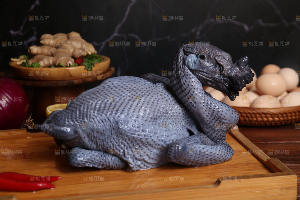 深底上的鲜乌鸡