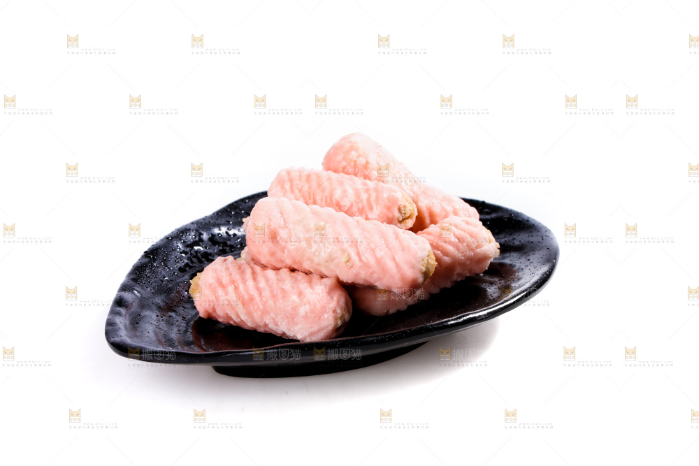 白底上的火锅丸子