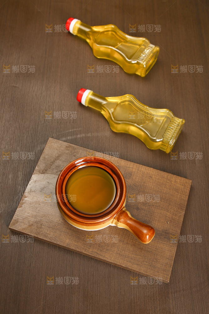 深底上的山茶油