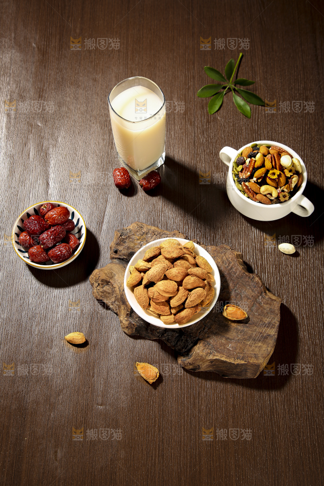 深底上的扁桃仁