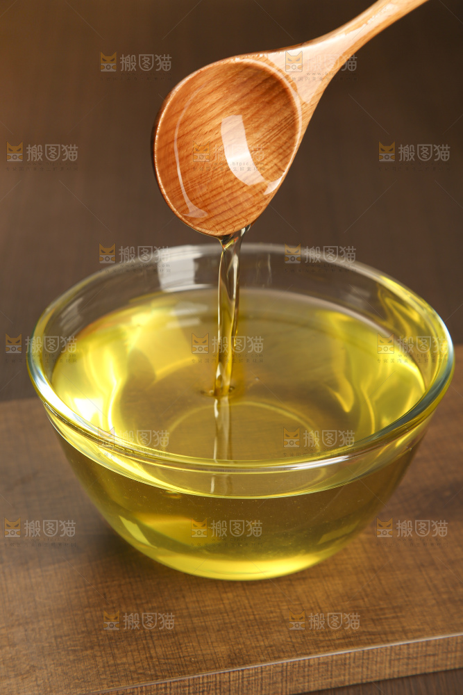 深底上的山茶油