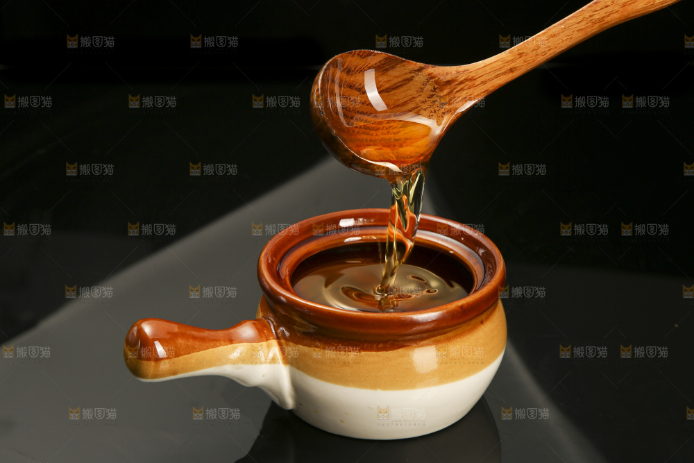 深底上的山茶油