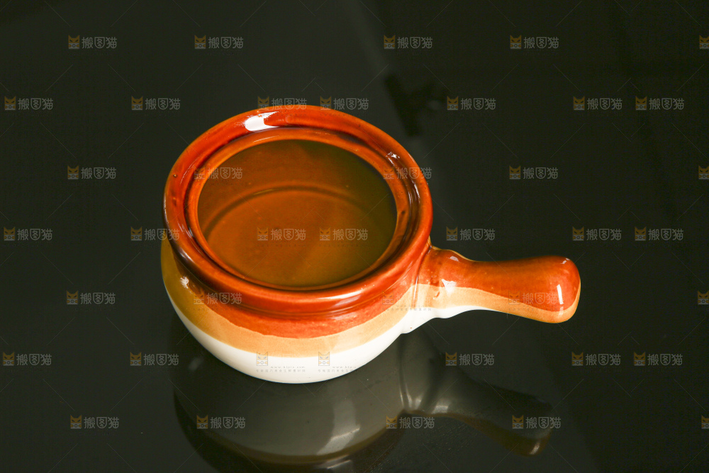 深底上的山茶油