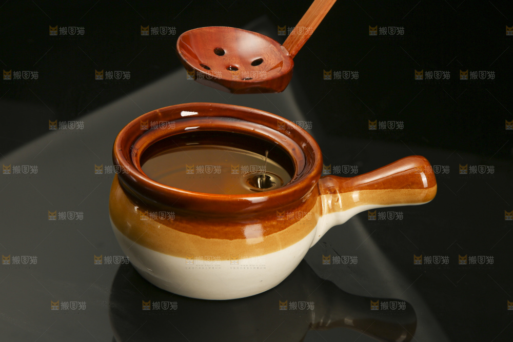 深底上的山茶油
