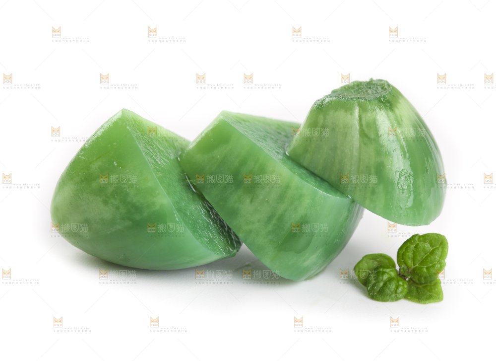 白底上的腊八蒜