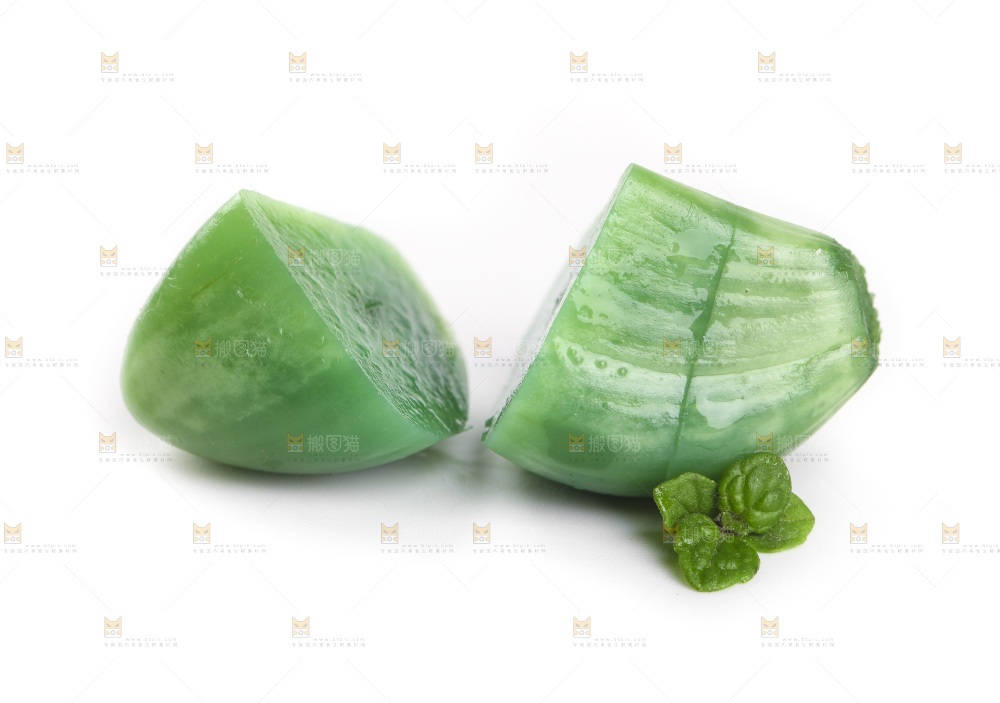 白底上的腊八蒜