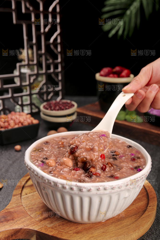 深底上的腊八粥