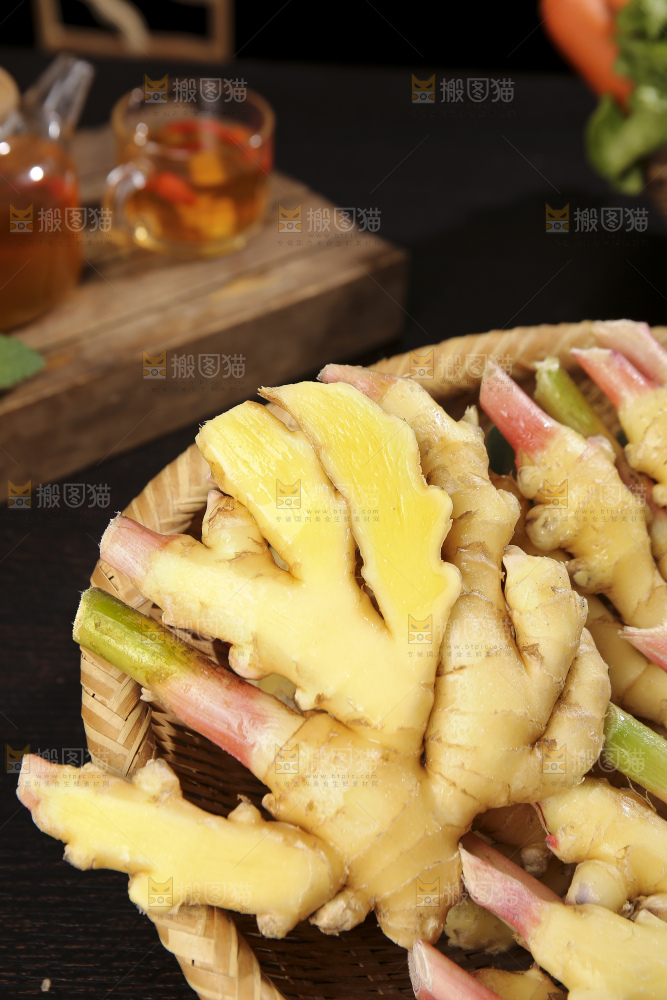 深底上的小黄姜