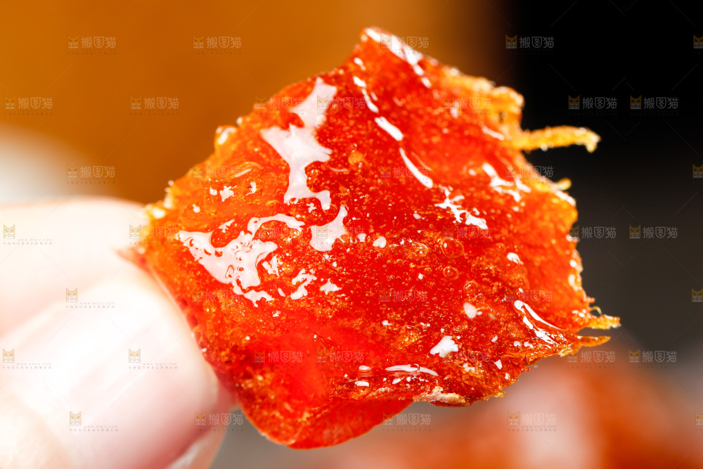 浅底上的吊柿饼