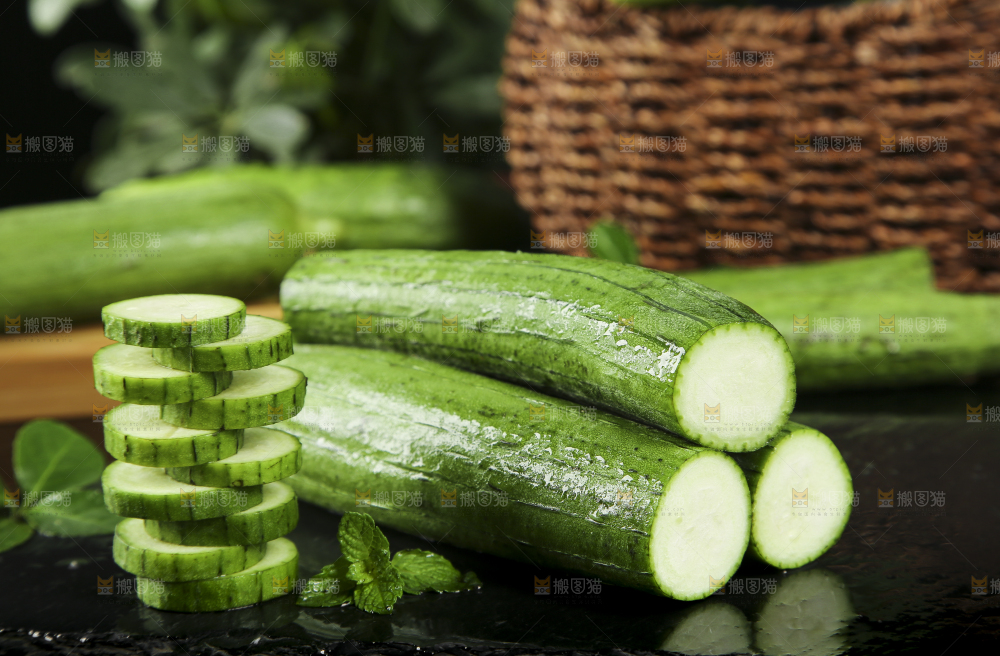 深底上的丝瓜