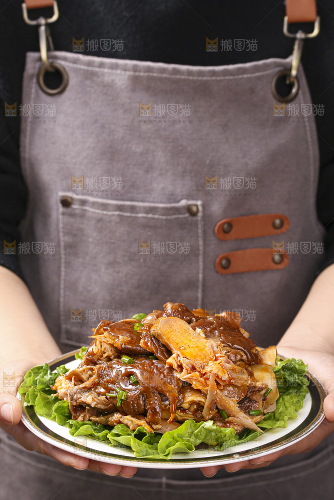 深底上的羊头肉