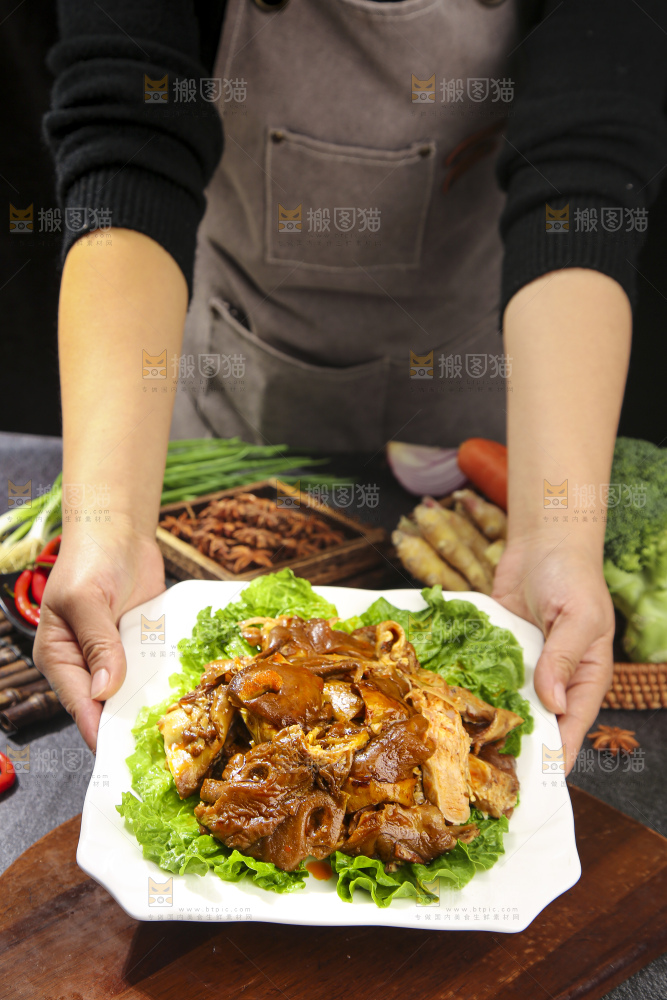 深底上的羊头肉