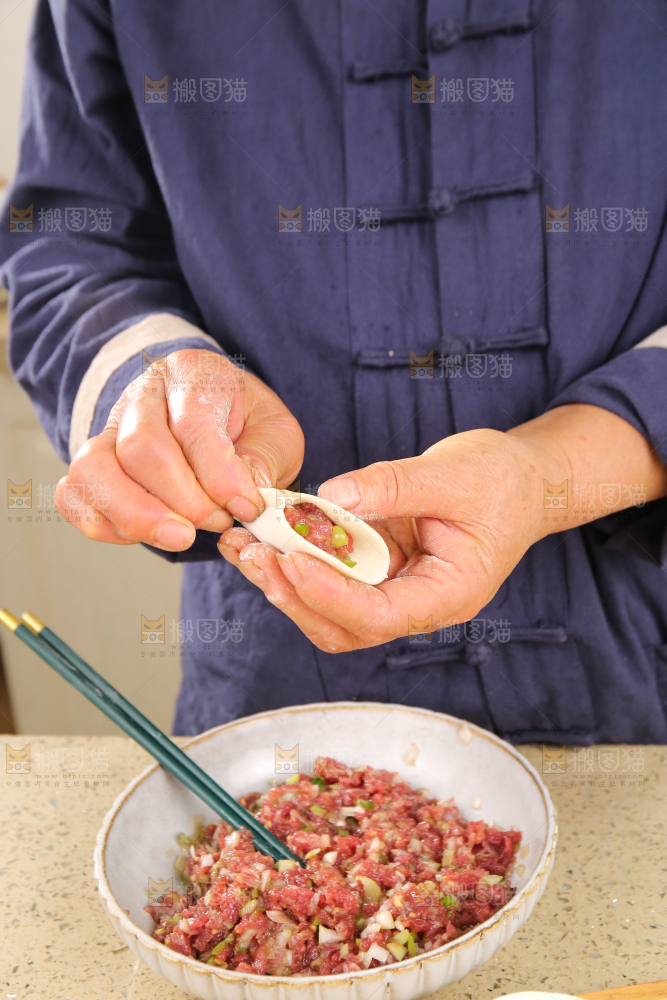 手工牛肉饺子制作