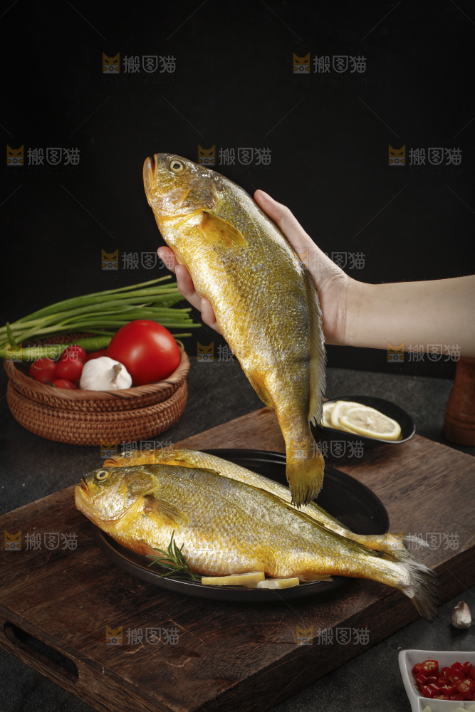 深底上的大黄鱼