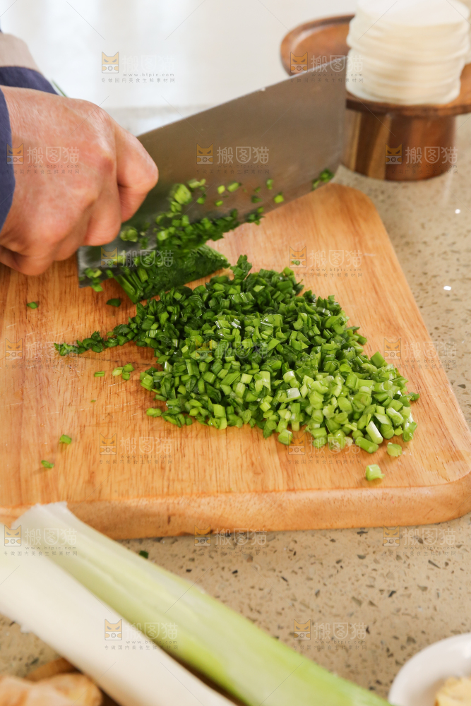 手工牛肉饺子制作