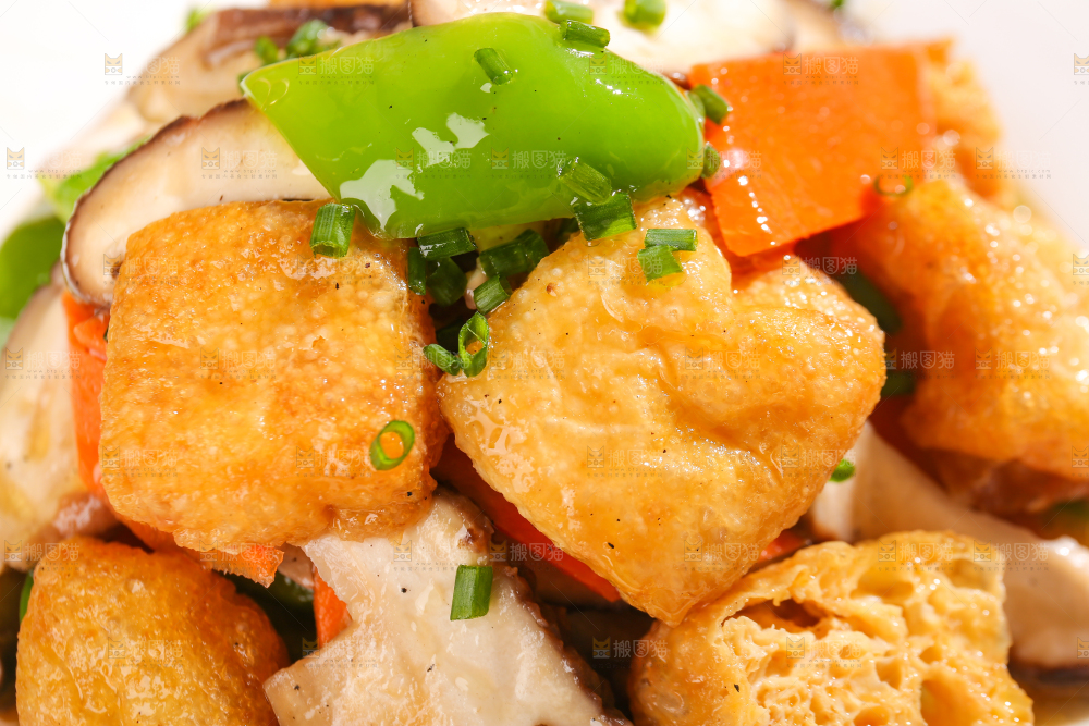 深底上的油豆腐
