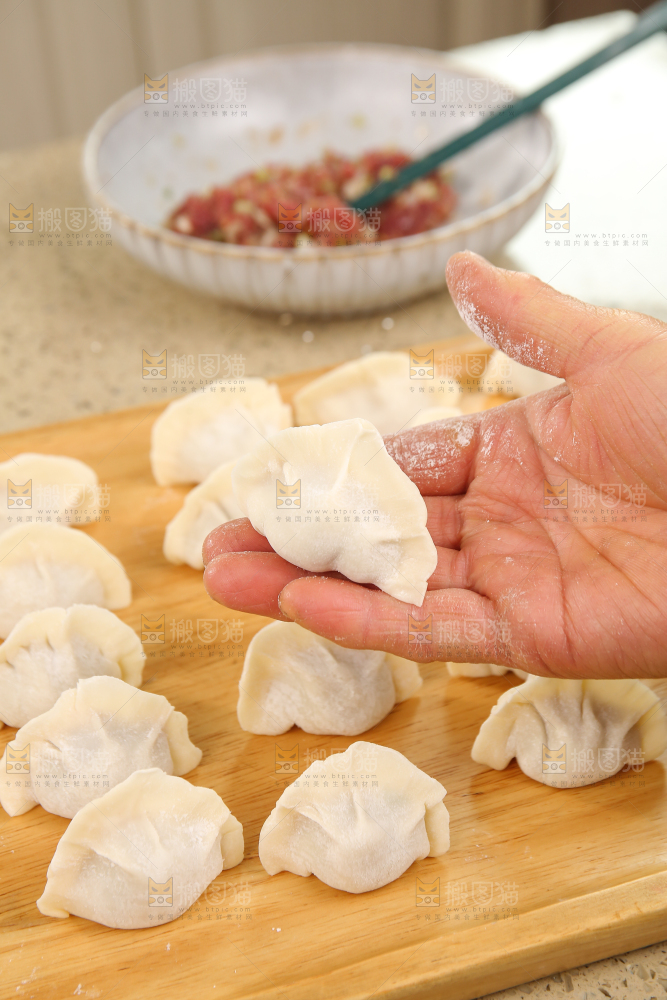 手工牛肉饺子制作