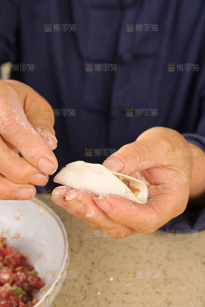 手工牛肉饺子制作