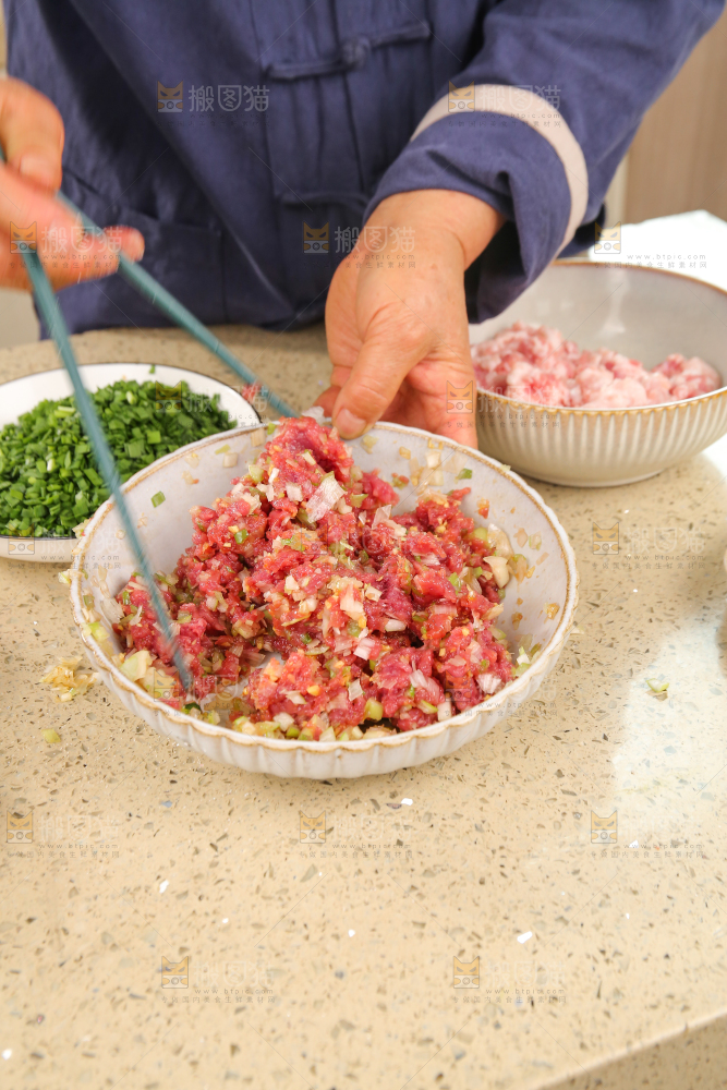 手工牛肉饺子制作