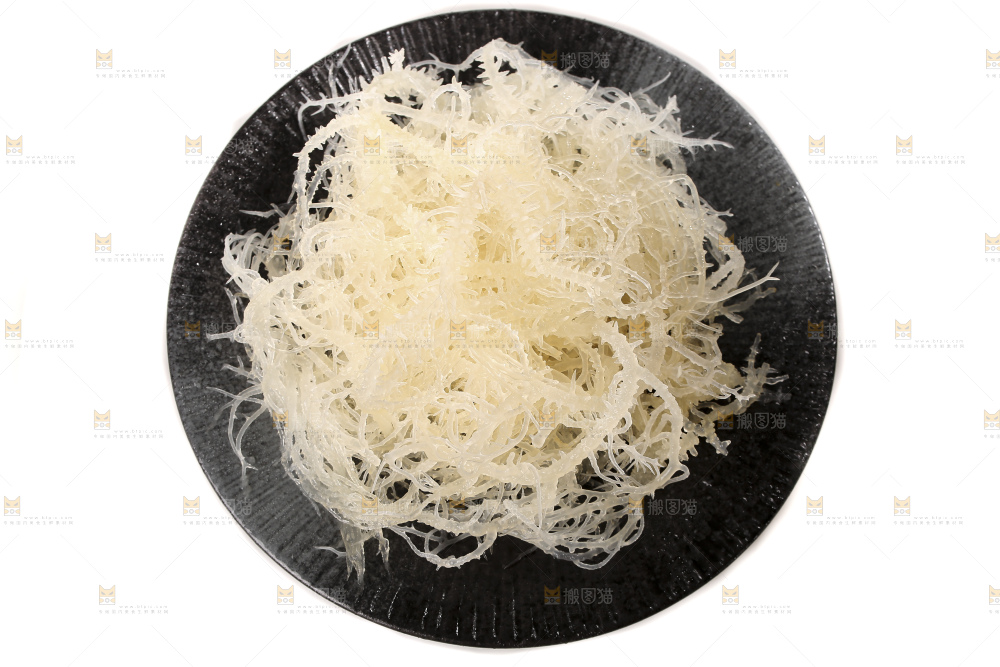 白底上的龙须菜