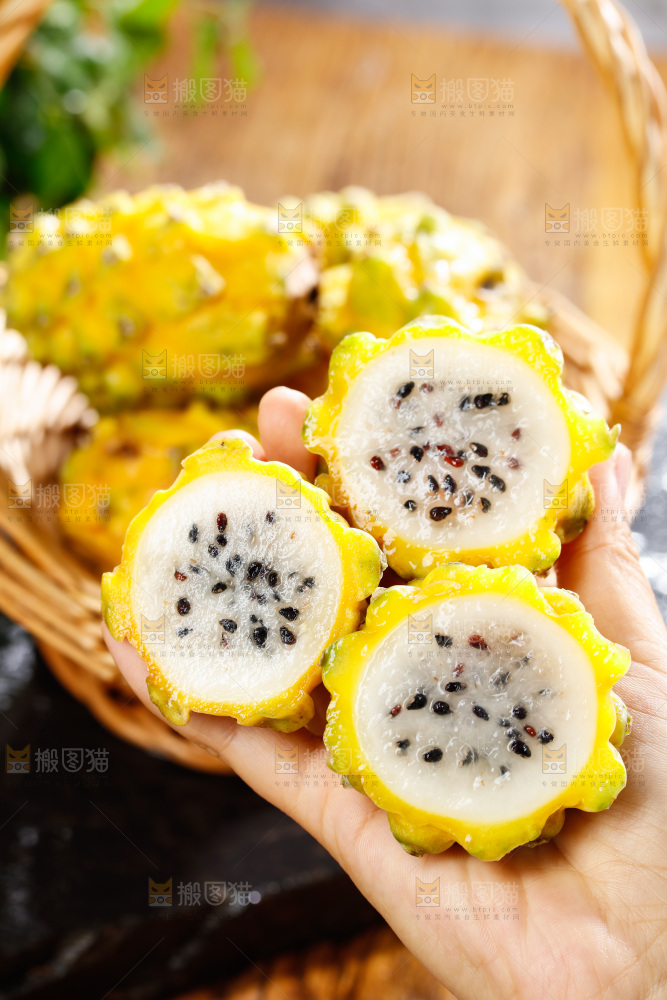 深底上的燕窝果