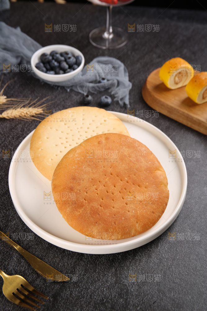 深底上的披萨饼
