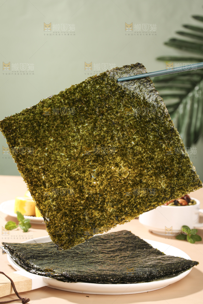 浅底上的海苔卷