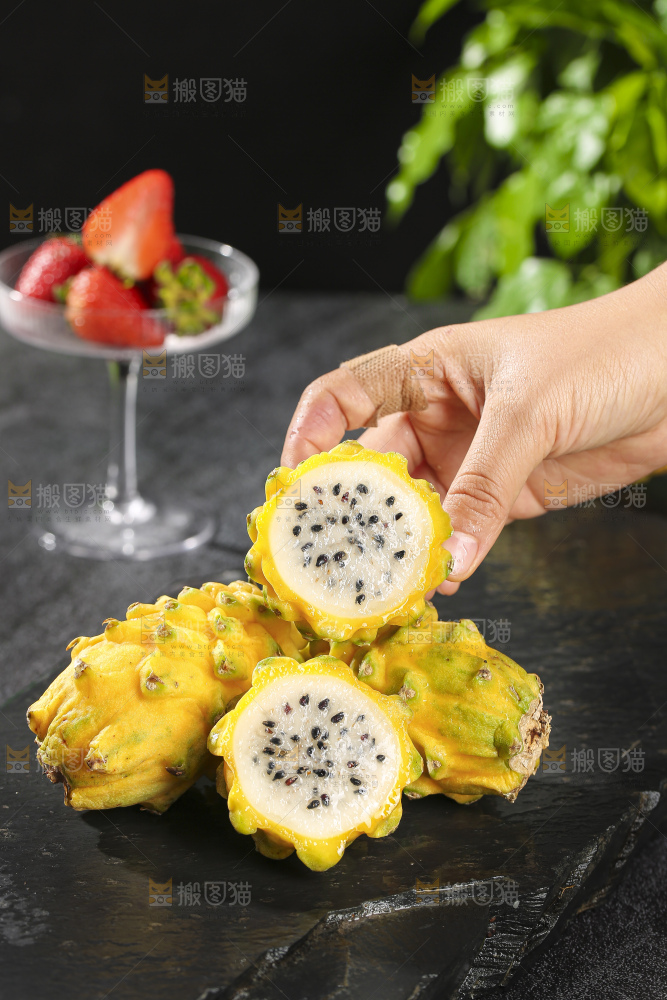深底上的燕窝果