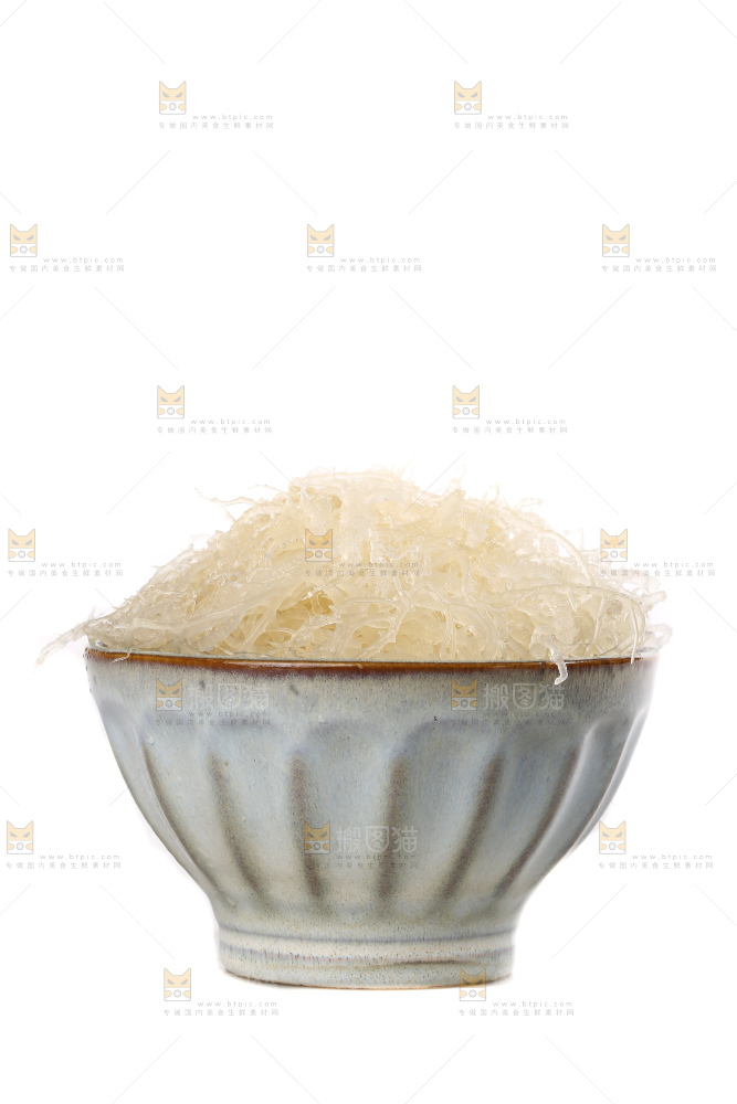 白底上的龙须菜