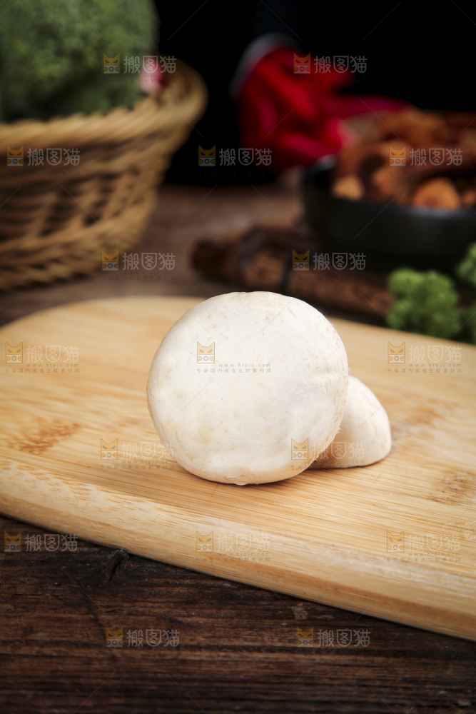 深底上的口蘑