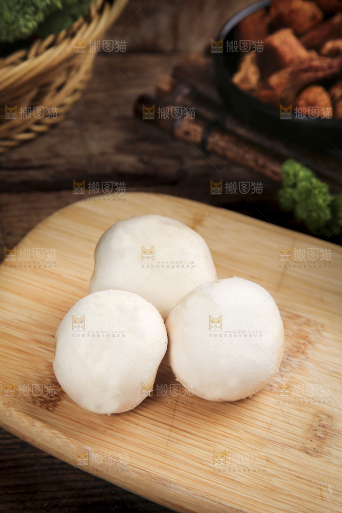 深底上的口蘑