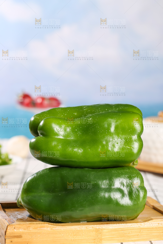浅底上的青圆椒