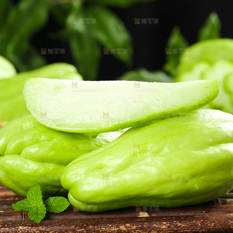 竹底上的佛手瓜