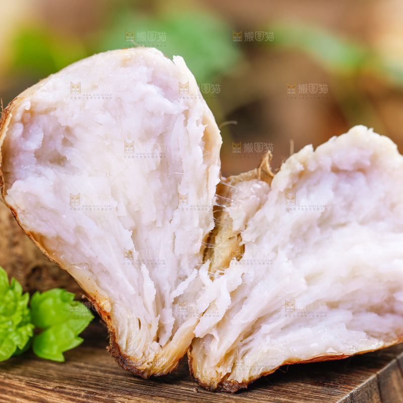 木板上的小芋头