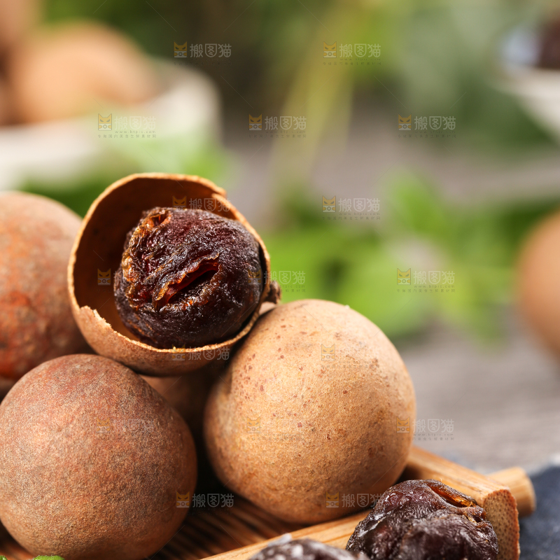 木垫上放着莆田干桂圆
