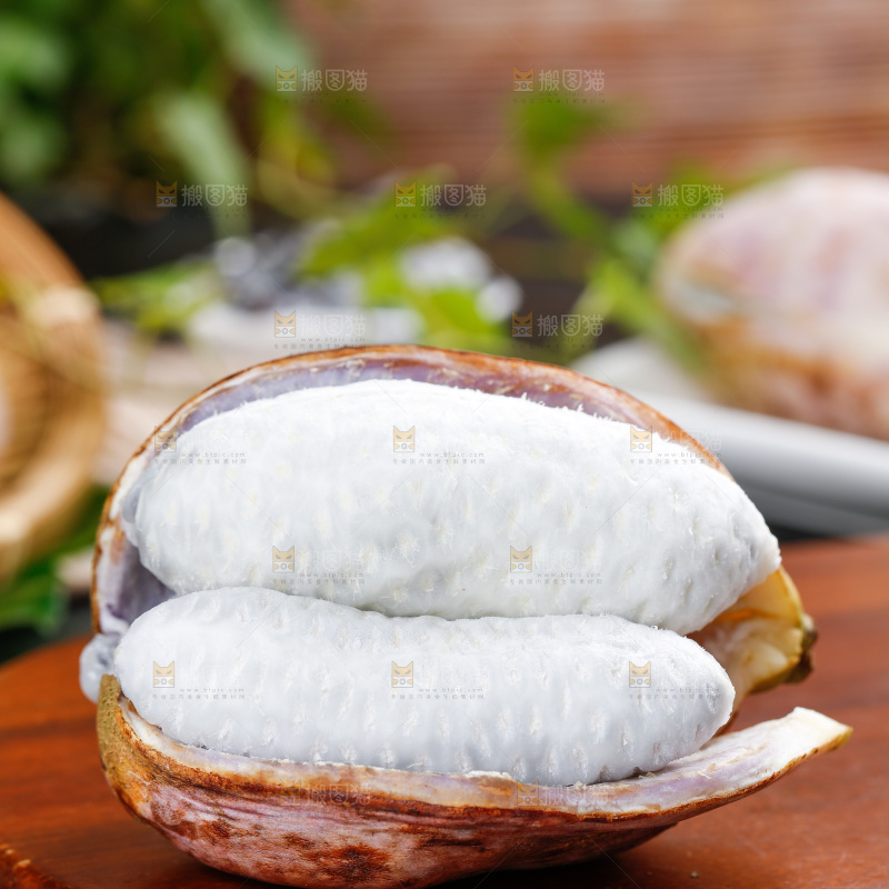 木底上的八月瓜