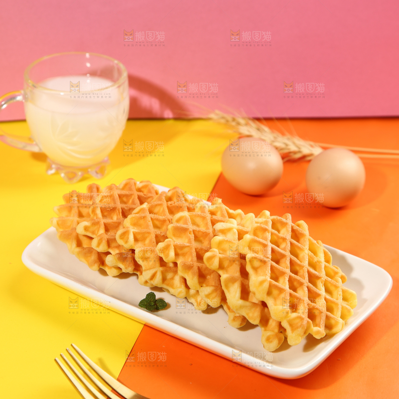 盘子里的华夫饼干
