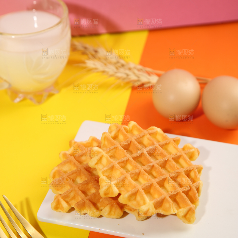 盘子里的华夫饼干