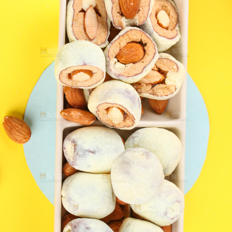 浅底上的夹心奶枣