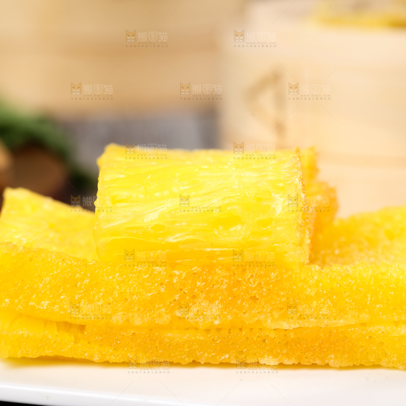 盘子里的广式黄金糕