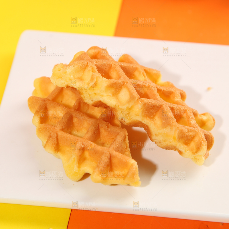 盘子里的华夫饼干