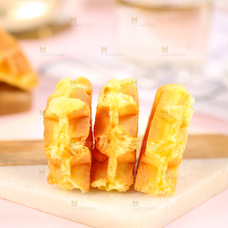 浅底上的华夫饼干