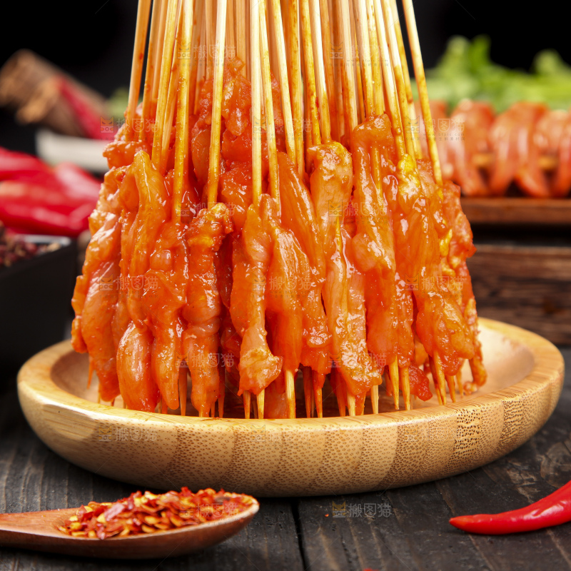 签子上串着肉串