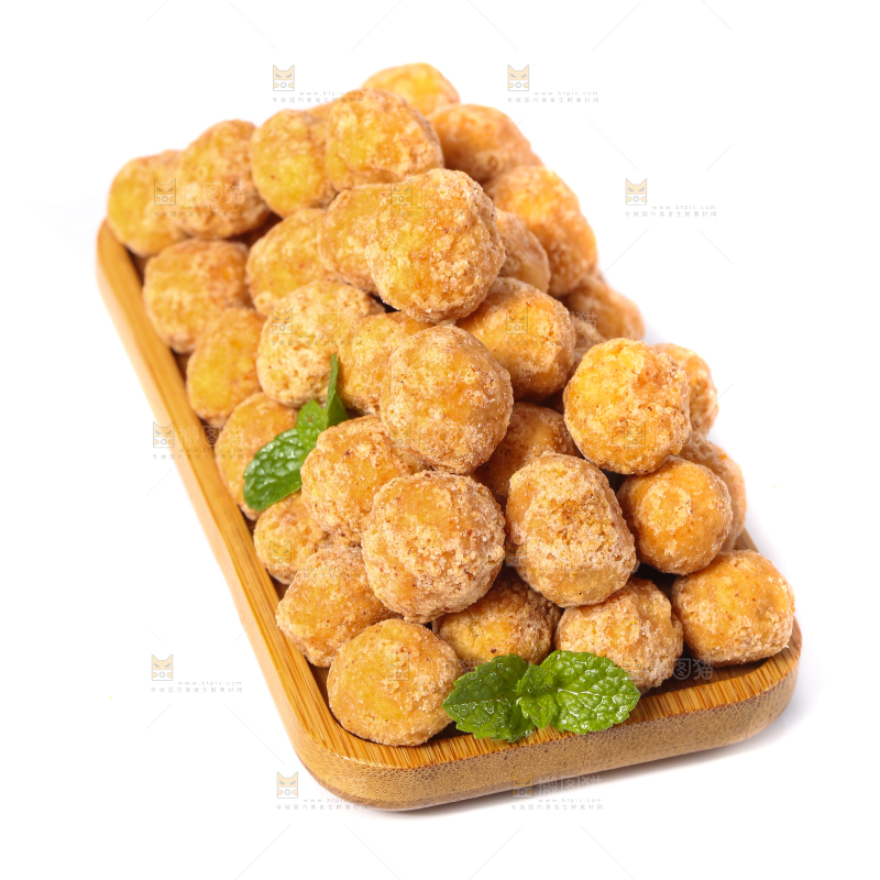 盘子里装着多味花生