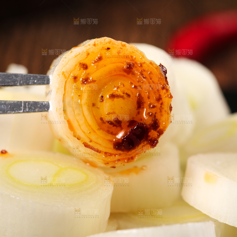蘸酱的大葱